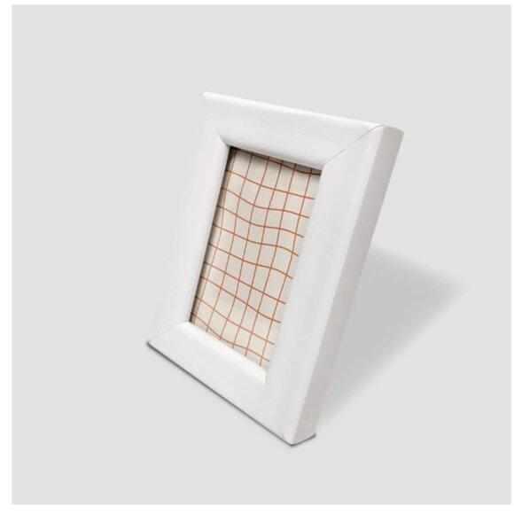 Harbortown 24 Pack 2x3 Inch Soft Linear Profile Mini Picture Frames White - Picture 2 of 6